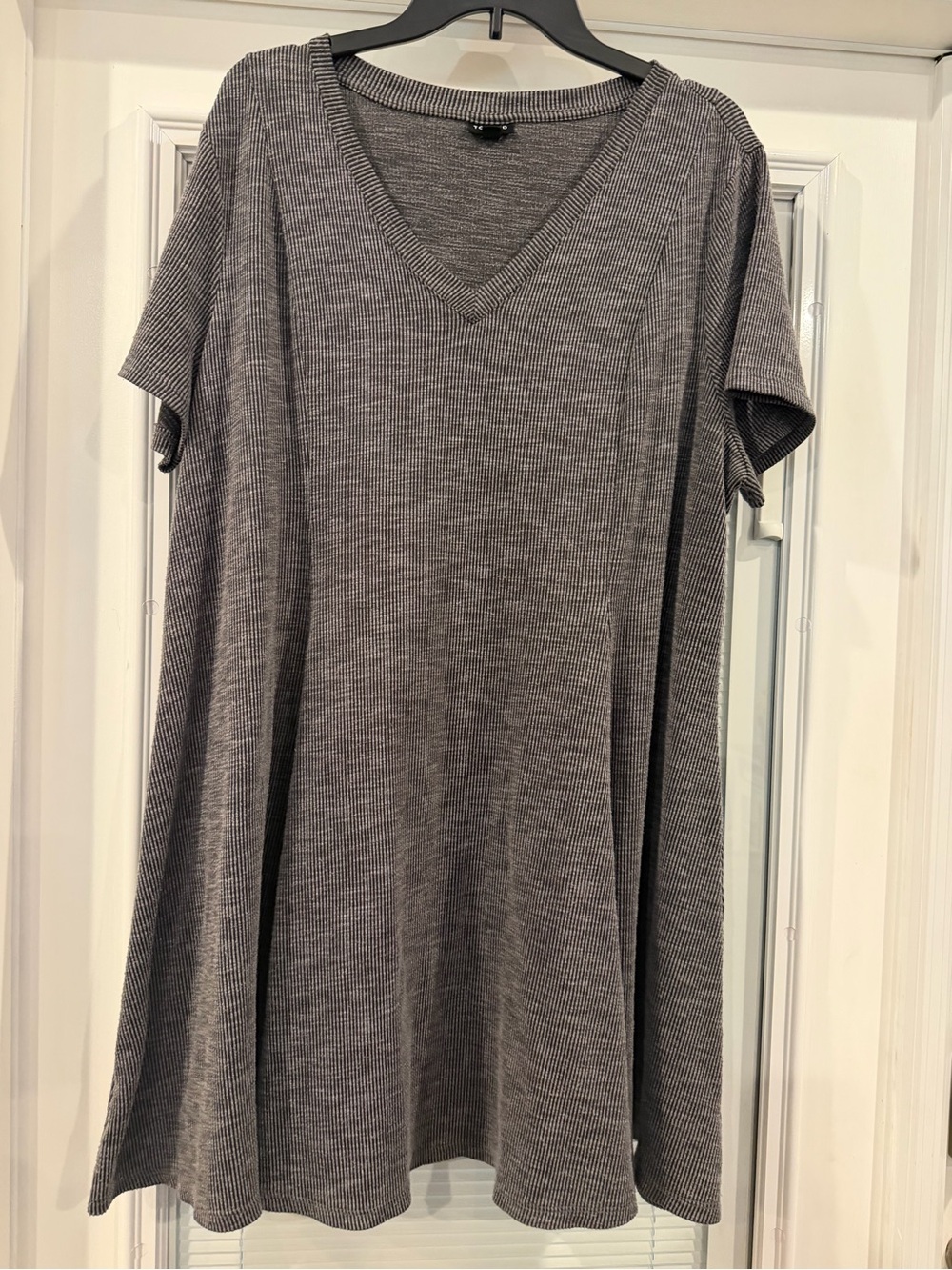 torrid Gray Ribbed V-Neck Swing Tunic